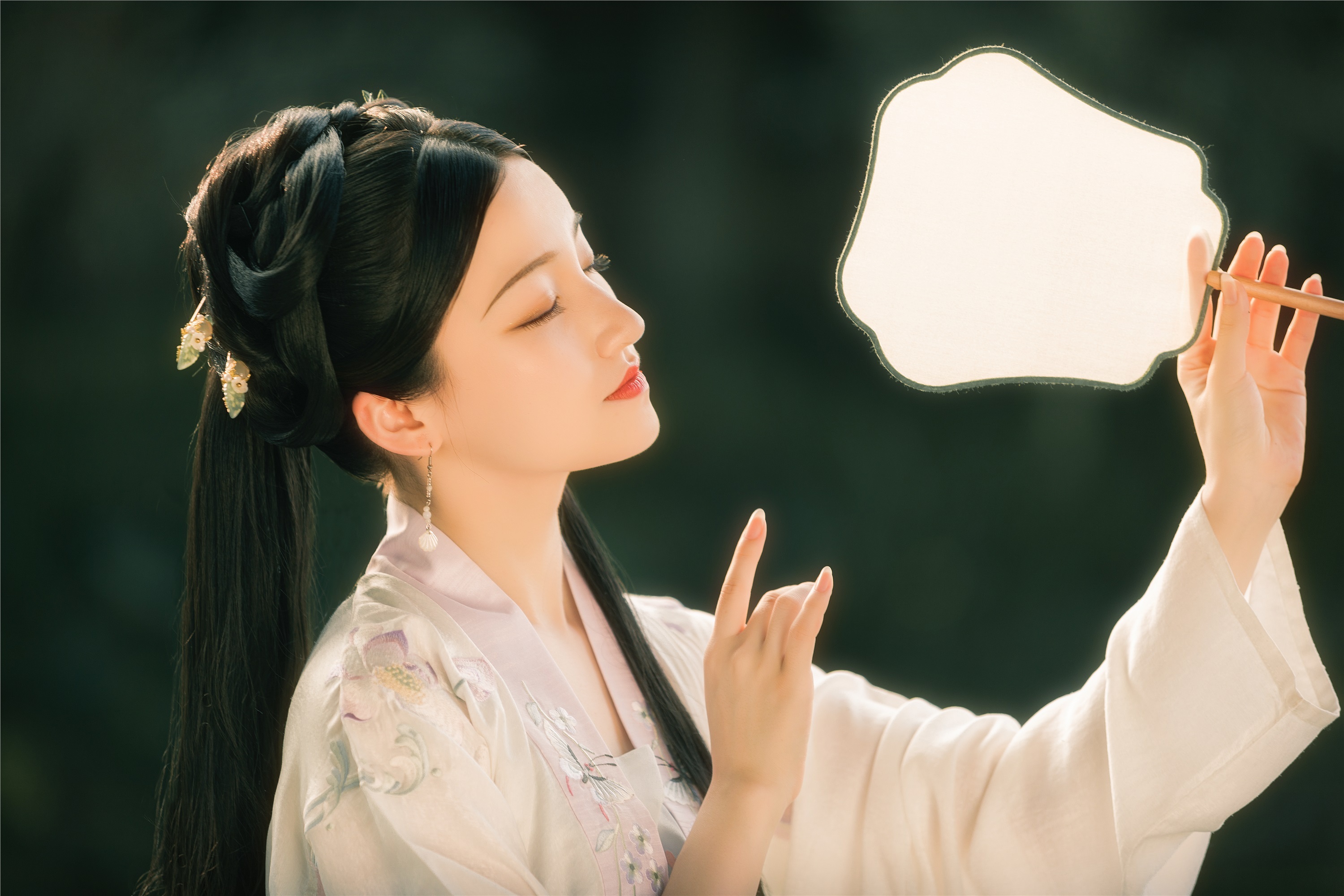 YITUYU艺图语 2021.08.16 春不渡 是非姑娘